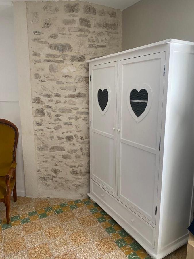 La Tour 2: Appart Neuf Au Coeur De La Petite Venise Л'Иль-сюр-ла-Сорг Экстерьер фото